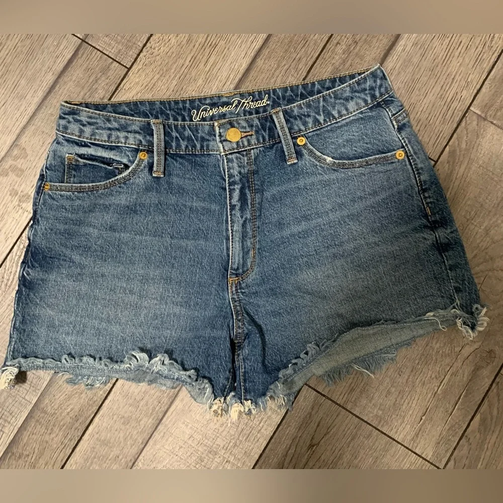 Universal Thread Jean Shorts - Picture 1 of 3